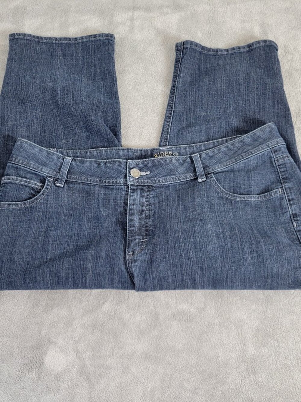 Riders by Lee Womens 18W Capri Jeans Dark Blue Denim Studded 5 Pocket CAP16E